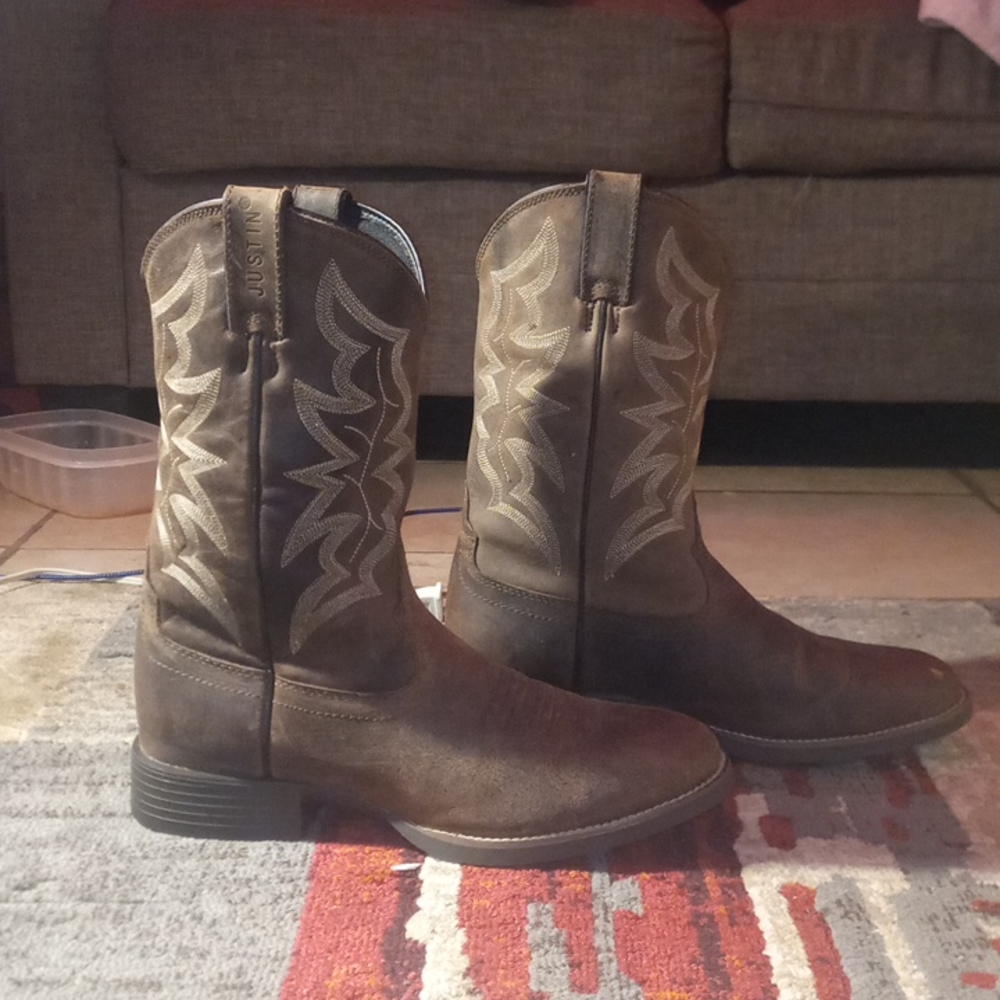 Leather cowboy boots